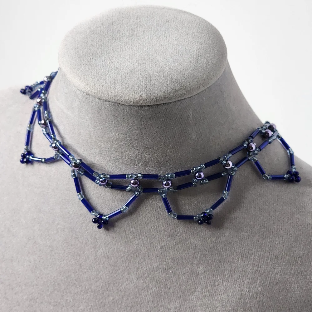 Vintage 90s Y2K Blue Beaded Choker Necklace